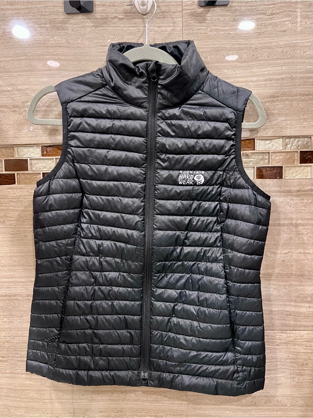 Mountain Hardwear Ghost Whisperer down vest XS Black